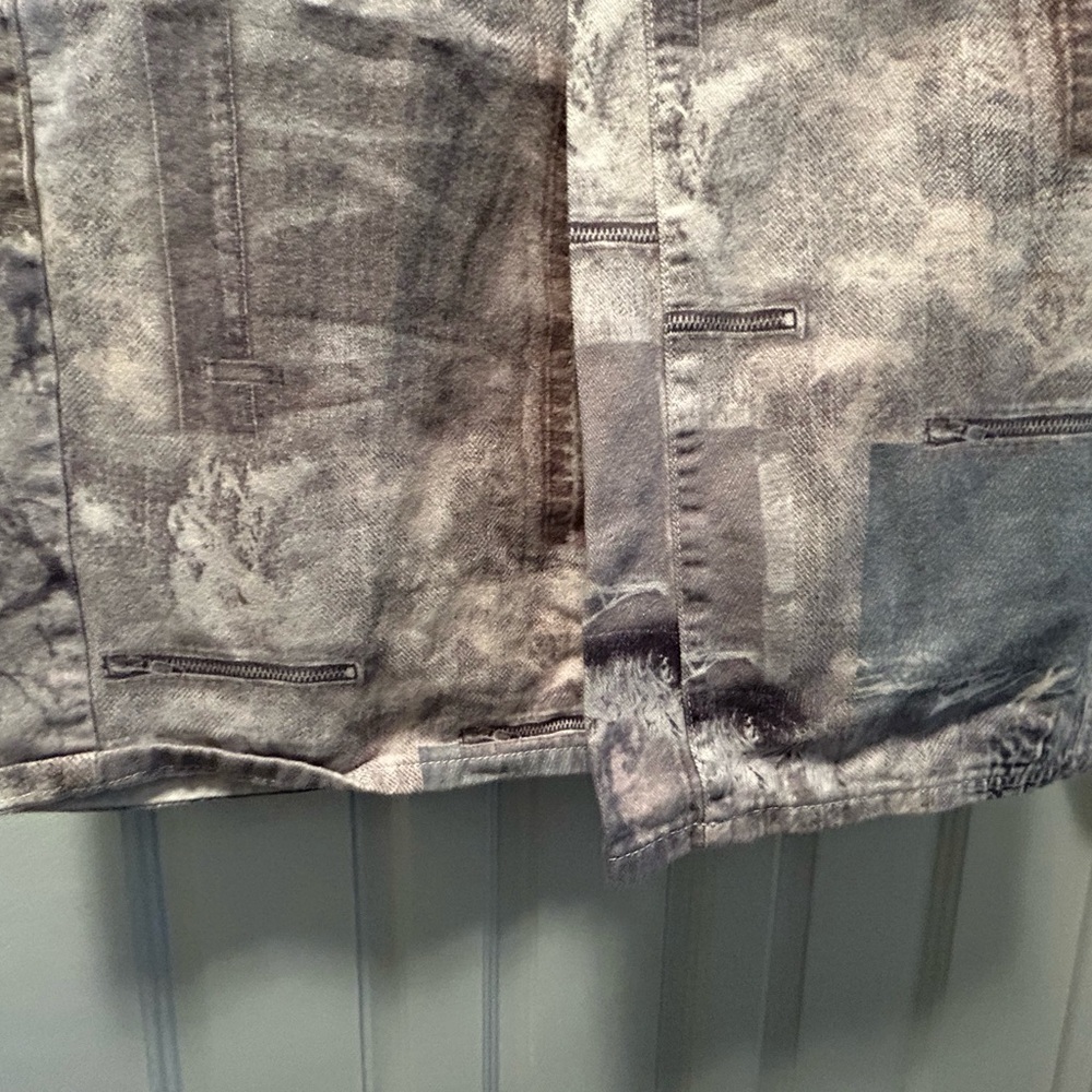 Patchwork Wide-Leg Pants - Picture 10 of 11